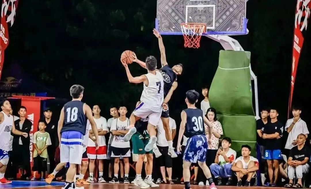 bb艾弗森官网助力全民健身篮球场